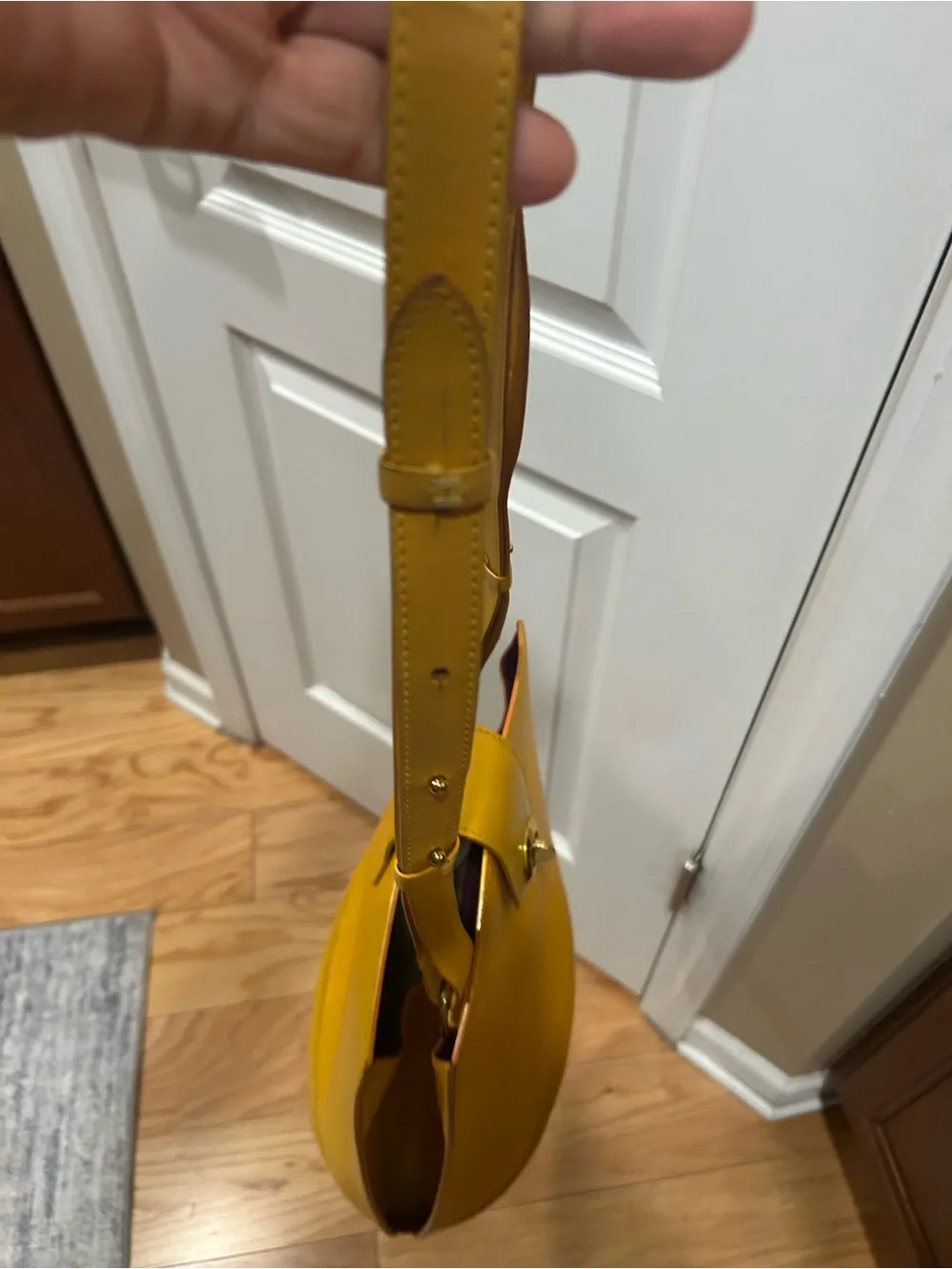Louis Vuitton Epi Cluny Yellow Leather Shoulder Bag with coa - Picture 14 of 16